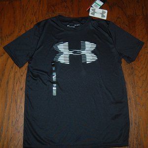 NWT Boys Under Armour black logo tee Size L Dri-fit